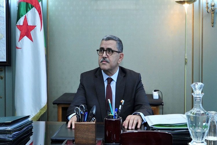 Djerad lance la 1e chaîne de télévision dédiée à l’enseignement en Algérie