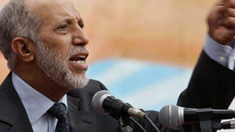 خصوم بلخادم يلوّحون بعقد مؤتمر استثنائي قبل التشريعيات