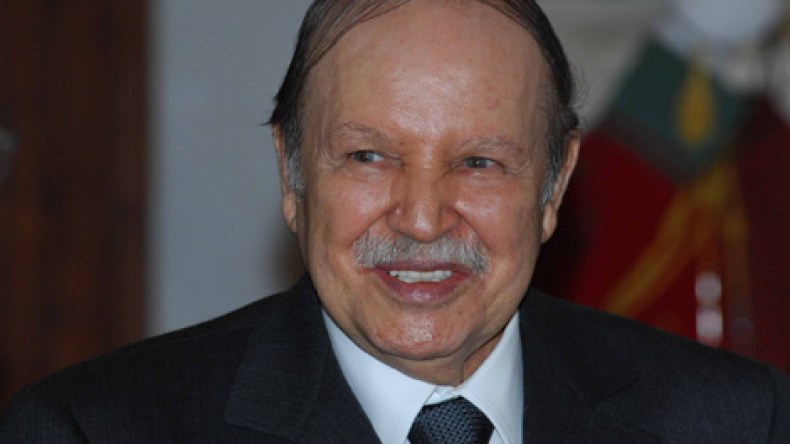 دعاة العهدة الرابعة يمارسون ضغطا رهيبا على بوتفليقة للترشح