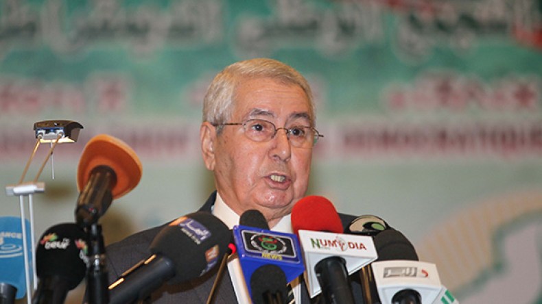 بن صالح: العمل يكون في الميدان وليس بالتصريح في الميكرفون