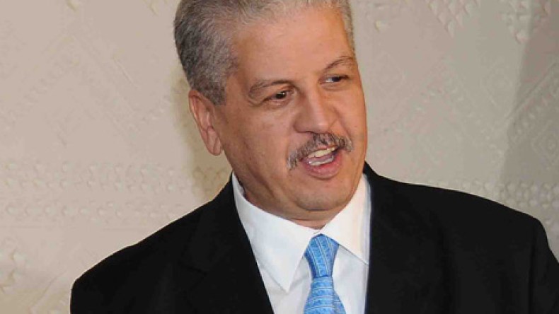 سلال يحدد 22 ديسمبر القادم لعقد لقاء الثلاثية