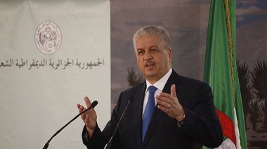 Prime Minister: we will apply the law against defamation and blackmail voices