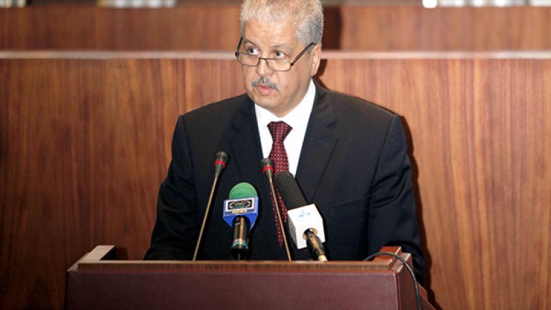 سلال “ينوب” عن بوتفليقة في جلسات الاستماع للوزراء خلال رمضان