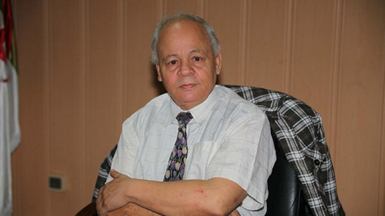 “بلعياط منافق وبوتفليقة لا يثق فيه”