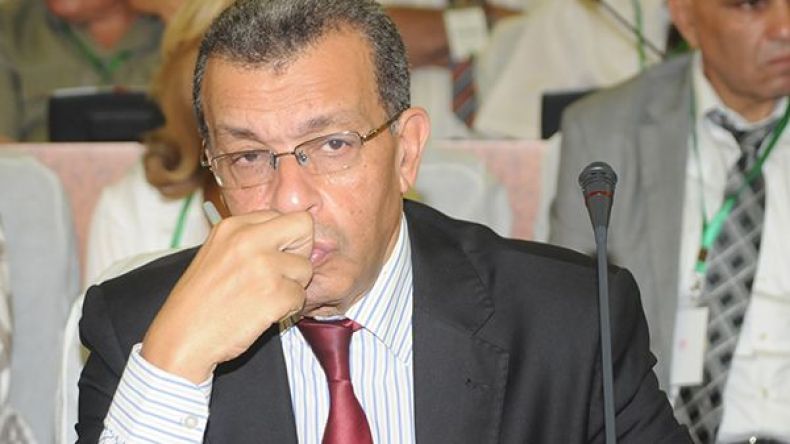 “الحكومة تدرس ملف الاستدانة من الخارج”