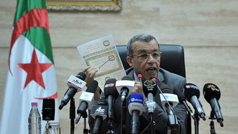 الجزائريون يفضلون أن تأكل الفئران أموالهم على البنوك!