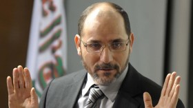 مقري: هذه أملاكي وممتلكاتي فمن يجرؤ؟