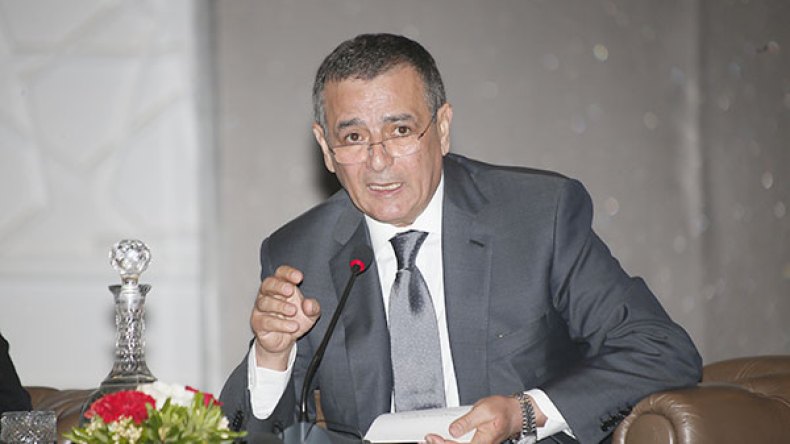 بوشوارب يعقد اجتماعا حاسما حول مشروع مصنع “بيجو”