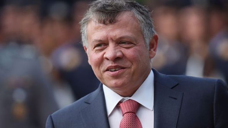 العاهل الأردني يحل البرلمان ويعين رئيساً جديداً للوزراء