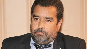 عدة فلاحي: غلام الله يتصرف كشيخ زاوية.. ولهذا رفضت المشاركة مع الأحمدية!