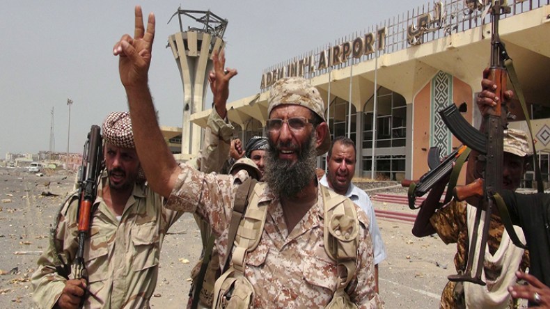 قوات المقاومة الشعبية تتقدم في عدن