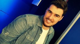 انتظروني في “ديو” مع هذا الفنان.. وعرضت جديدي على “MBC” تفاديا للمشاكل !