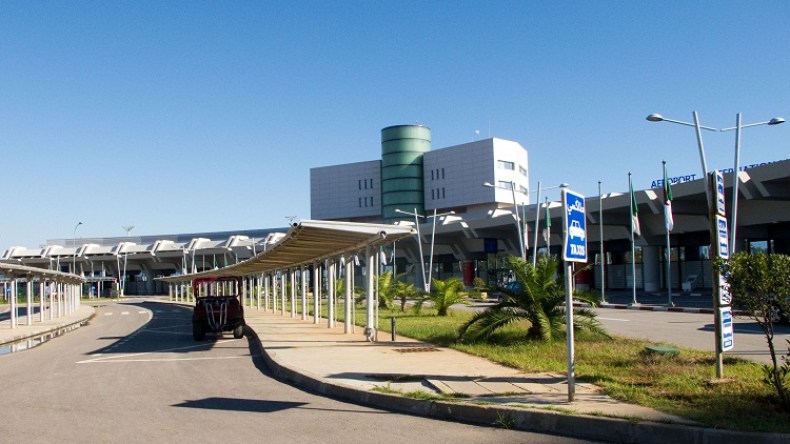 جزائريون ينتظرون موافقة اللجنة الصحية للسفر من أجل العلاج