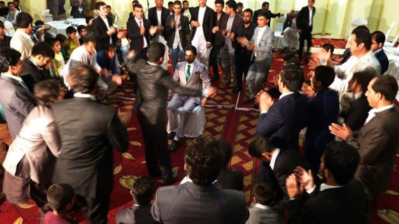 20 قتيلاً في تبادل لإطلاق النار خلال زفاف في أفغانستان