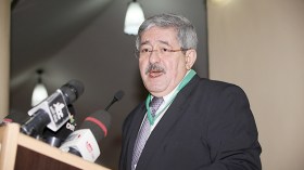 أويحيى يدعو المواطنين إلى مشاركة الجيش في حماية البلاد