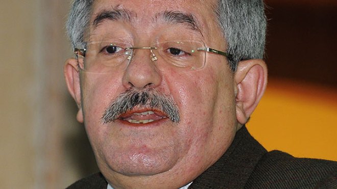 أويحيى: إذا كان الفقر مثل فقر الجزائريين.. فيحيا الفقر!