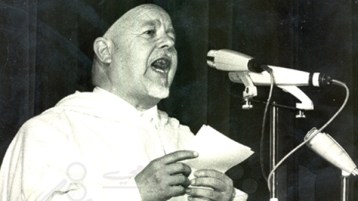 العالم الشاعر، والداعية الصابر