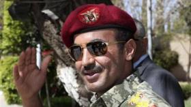الرئيس اليمني يقيل ابن عبد الله صالح من منصبه