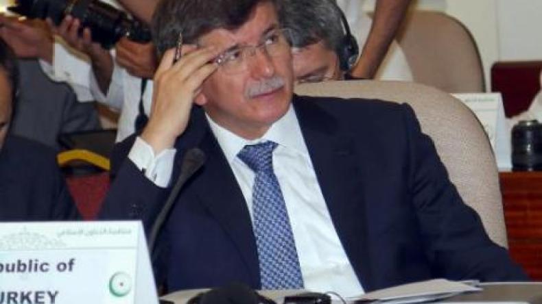 غول: داود أوغلو سيخلف اردوغان في رئاسة الوزراء