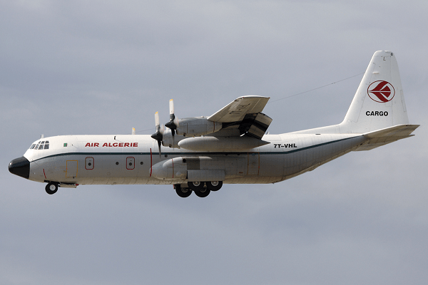Mauvaises conditions météorologiques: huit vols déroutés