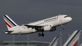 بلاغ كاذب يتسبب في هبوط طائرة فرنسية في مونتريال