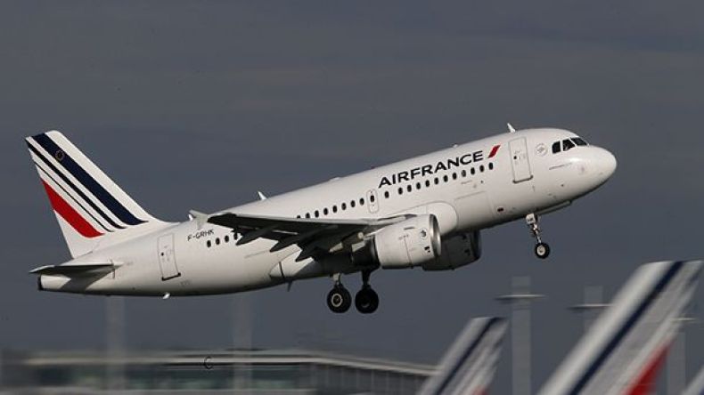 بلاغ كاذب يتسبب في هبوط طائرة فرنسية في مونتريال