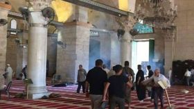 مواجهات في المسجد الأقصى بين المصلين وقوات الاحتلال