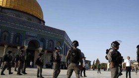 49 مستوطناً يقتحمون الأقصى