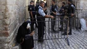 مستوطنون يقتحمون المسجد الأقصى تحت حراسة قوات الاحتلال