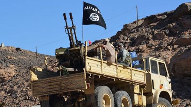 تنظيم القاعدة ينفي مسؤوليته عن قتل 15 جندياً يمنياً