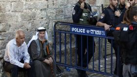المستوطنون اليهود يواصلون اقتحام المسجد الأقصى