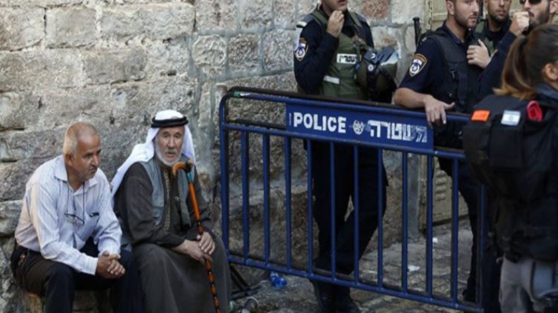 المستوطنون اليهود يواصلون اقتحام المسجد الأقصى