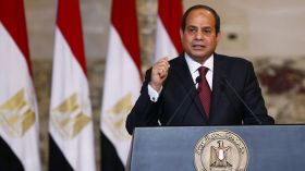 السيسي: مصر تواجه تحديات تثير القلق