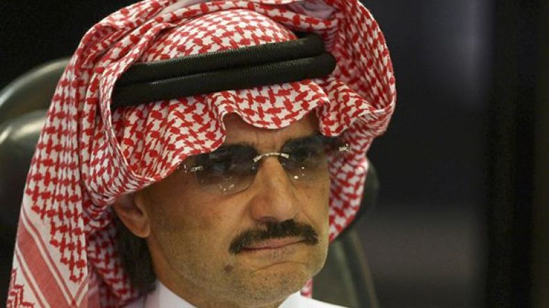 الأمير السعودي الوليد بن طلال يهنئ ترامب بالفوز