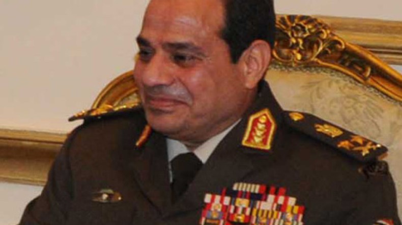 الغارديان: السيسي يقود مصر للفوضى