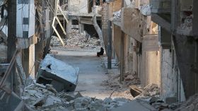 صواريخ روسية وسورية تقصف حلب وتدمر مستشفى