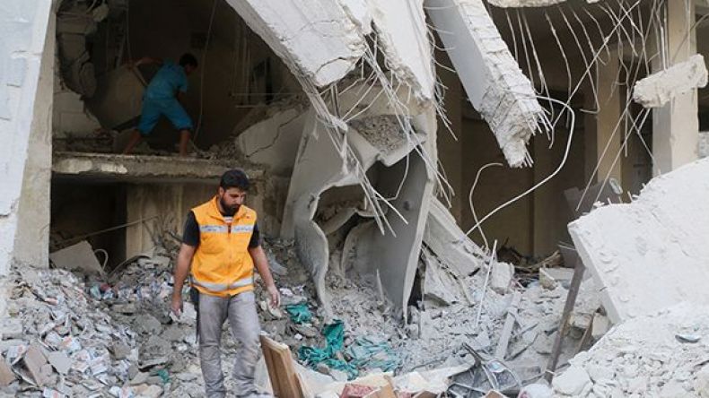 اشتباكات قرب دمشق وثمانية قتلى في حلب