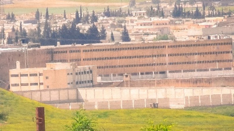 القوات السورية تفك حصار المعارضة على سجن حلب المركزي