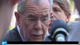 مرشح حزب الخضر ألكسندر فان دير بيلين يفوز برئاسة النمسا