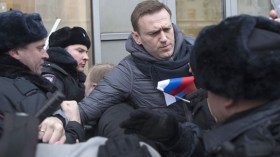 شاهد لحظة اعتقال زعيم المعارضة الروسية نافالني