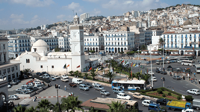 إعادة تهيئة أكثر من 200 حديقة ومساحة خضراء بالعاصمة