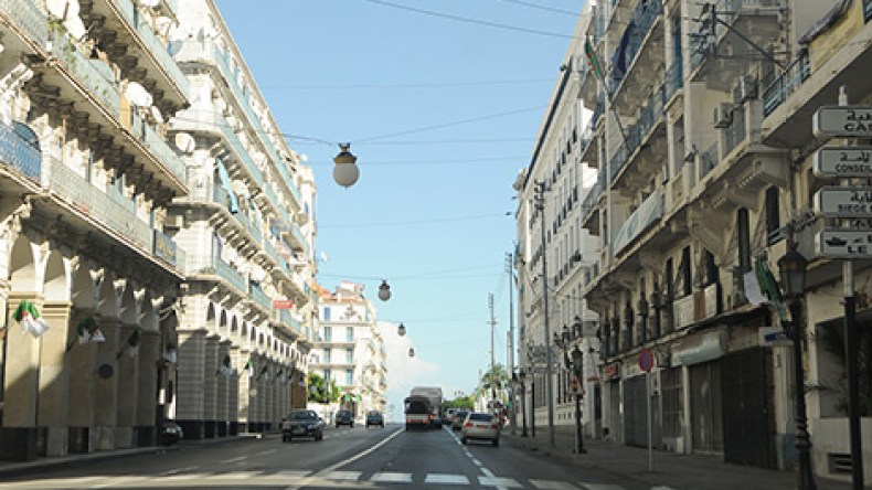 15 ألف تاجر لضمان مداومة العيد