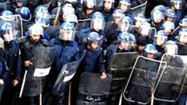 مصالح الأمن تحتفظ بنفس الإستعدادات لمواجهة مسيرة السبت