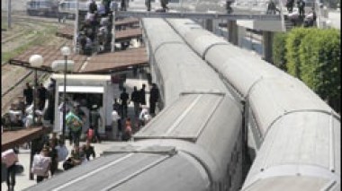 Rail workers cause massive disruption in stations over pay