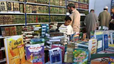 In Algeria, everyone has a special way to defend the Prophet Muhammad (pbuh)