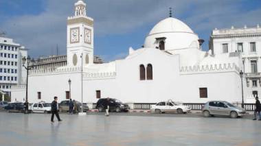 Hundreds new jobs for Quran keepers nationwide