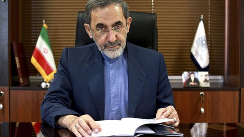 مستشار خامنئي: مستعدون لاستضافة الأسد