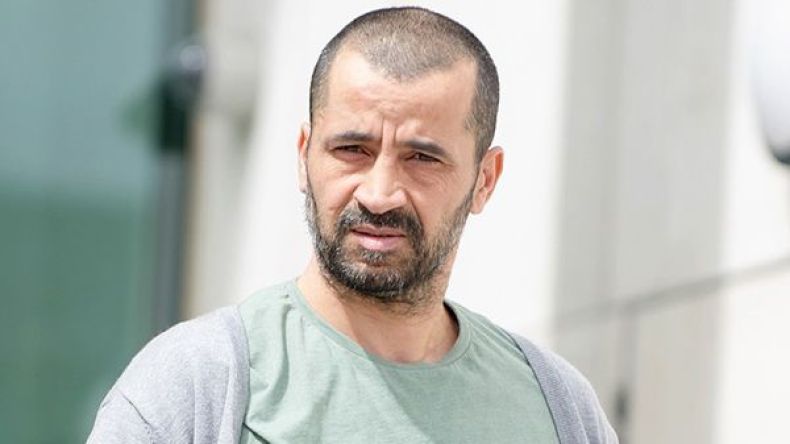 الشرطة الإسبانية تعتقل جزائرياً متهماً بمحاولة قتل رسام سويدي