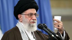 البحرين تحتج على تصريحات “طائفية مقيتة” لخامنئي