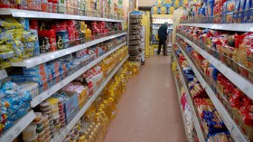 تحرير 50 مادة غذائية من قبضة كبار المستوردين !